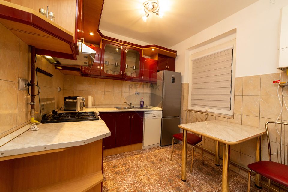 Apartament Ultracentral, 3 camere, Piata Mica, etaj 2