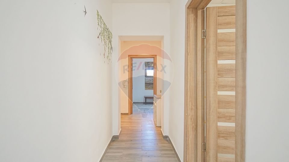 Apartament la casă cu curte proprie | Timișu de Jos | Comision 0