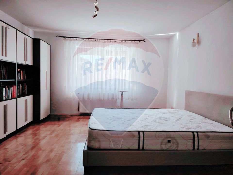 Casa de inchiriat in Centrul Vechi – ideala pentru locuinta sau birou