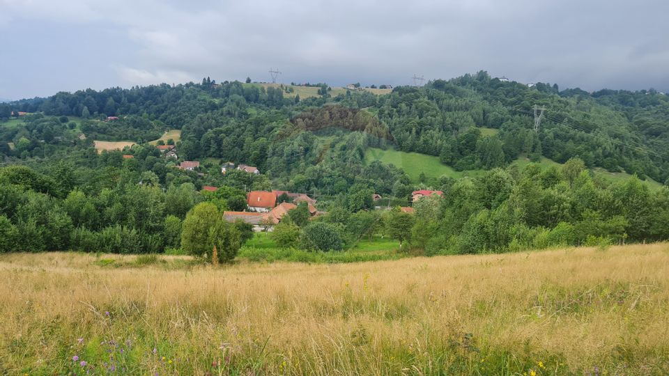 Teren 1,070mp Bran / Strada Festung