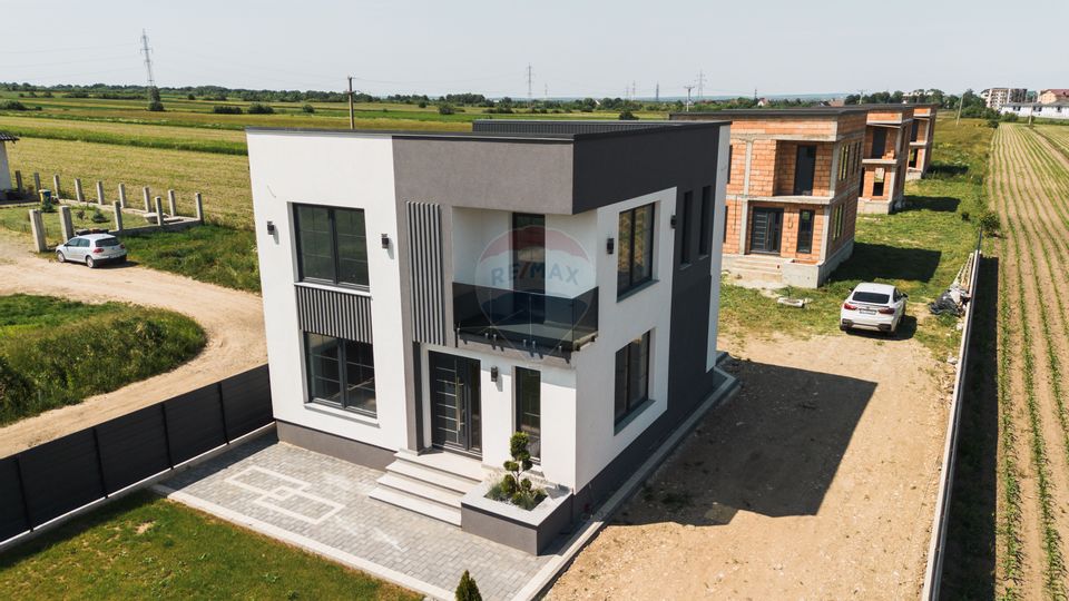 Casă  de vanzare in Radauti pe str Horodnicului