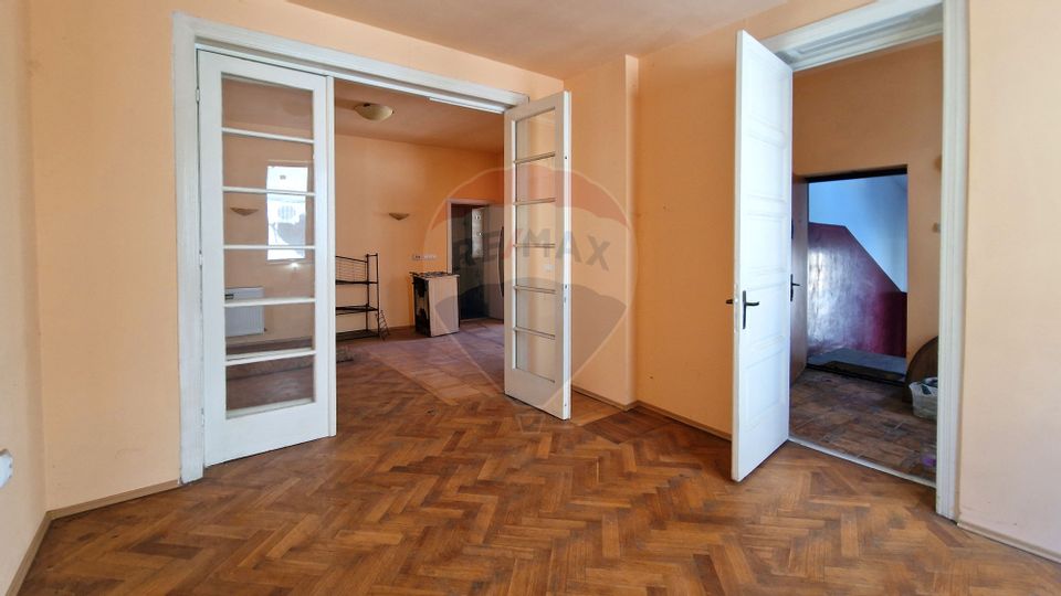 15 room House / Villa for sale, Unirii area