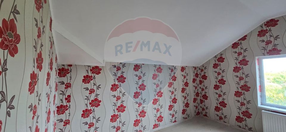 Casă la gri P+M cu anexă – oportunitate unică în Chișineu-Criș!