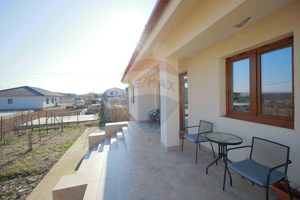 5 room House / Villa for sale