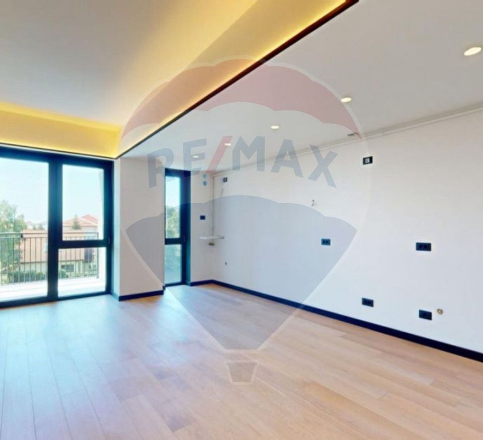 De Vânzare Apartament 2 Camere Complex Nou în Pipera