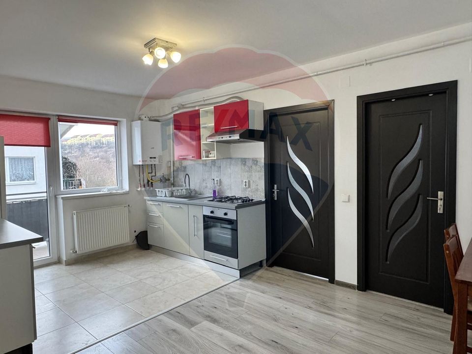 Apartament 3 camere. de închiriat, Florești