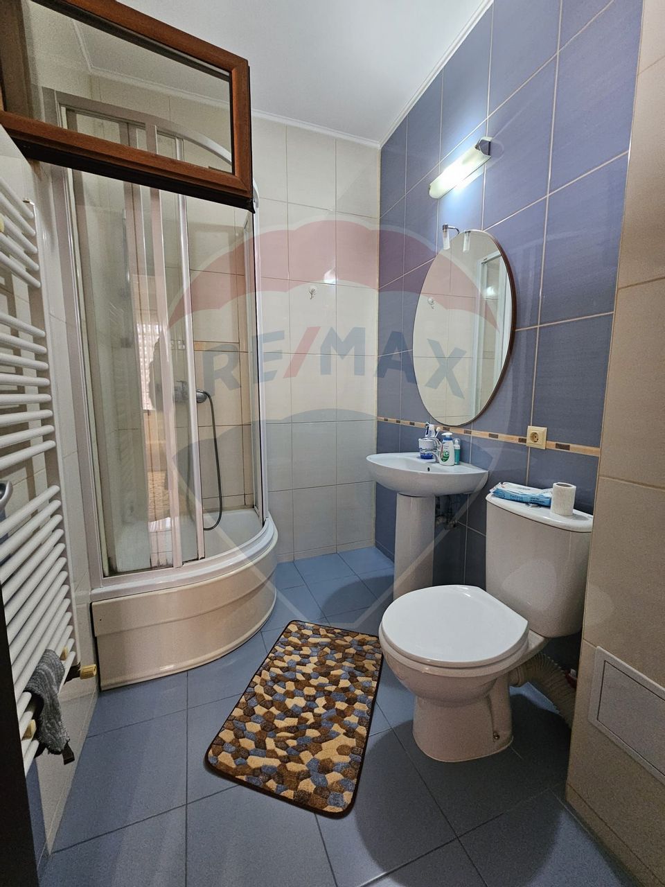 4 room Apartment for sale, Coiciu area