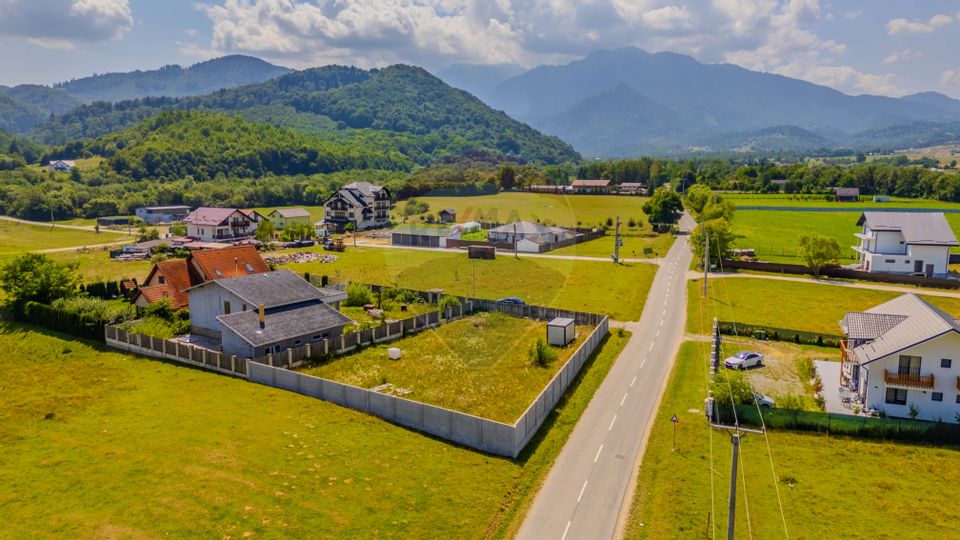 COMISION 0% Teren 1,100mp Rasnov / Strada Glajerie-Raul Mare