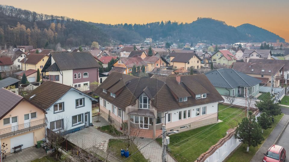 COMISION 0% | 2 CASE + 1119 MP TEREN | PRIMAVERII | PRIVELISTE SUPERBA