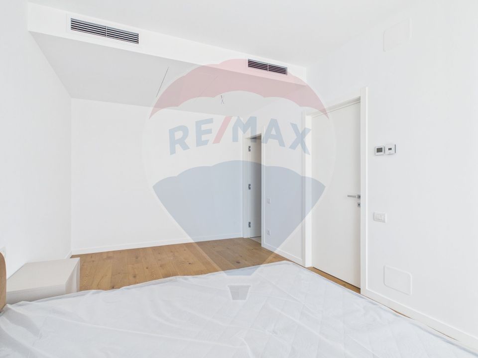 Bright apartment, 2 rooms, parking included, Amber Forest vat included