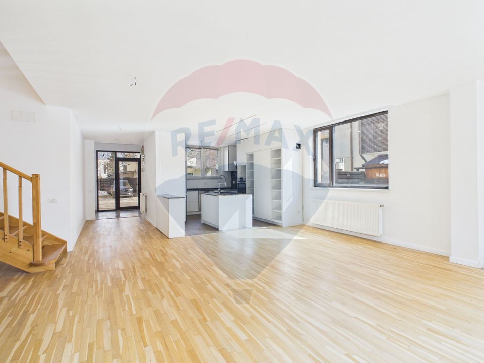 Vila 5 camere, 200 mp utili,270 mp teren NorthPoint Corbeanca