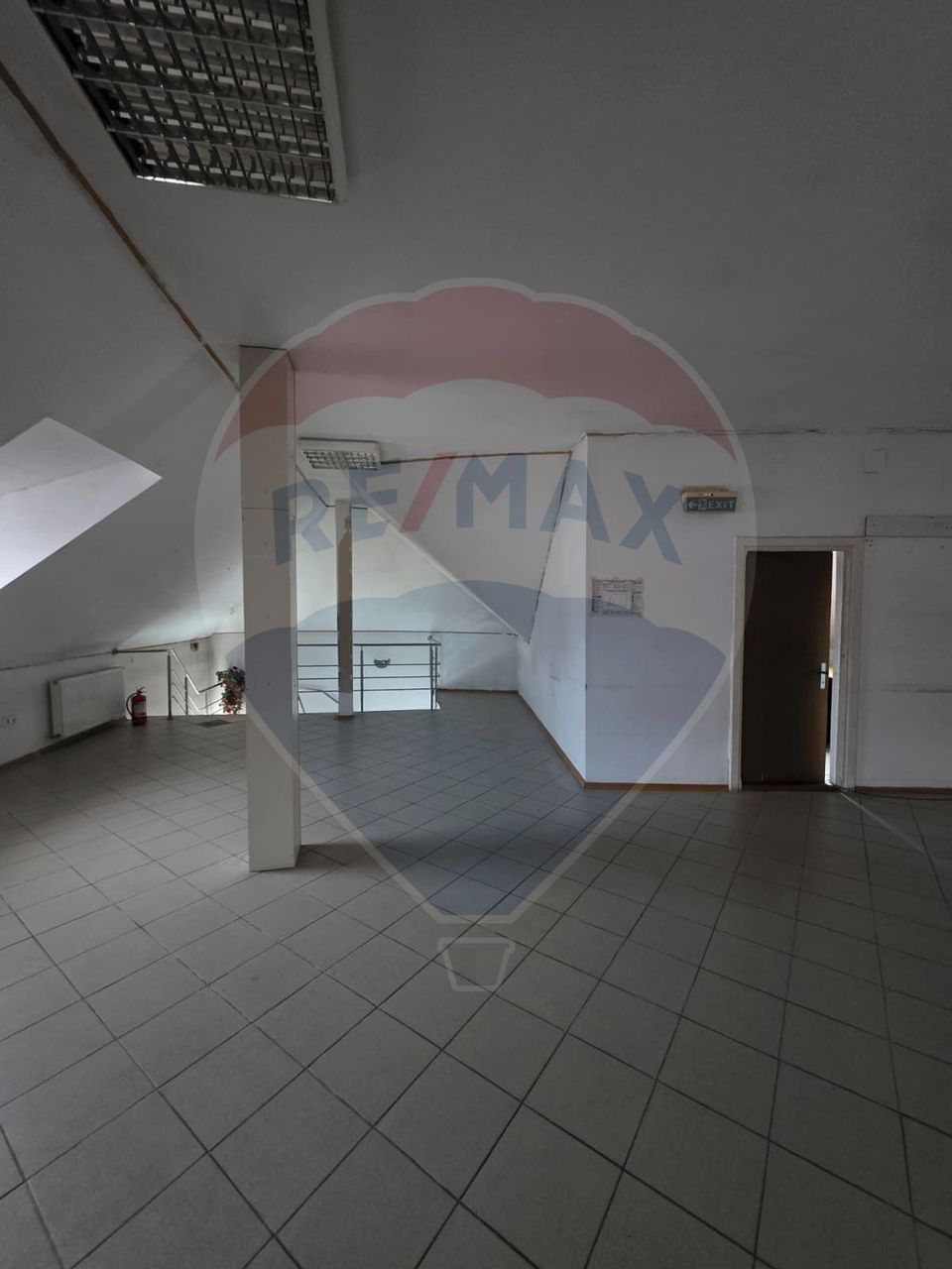 450sq.m Commercial Space for rent, Central area