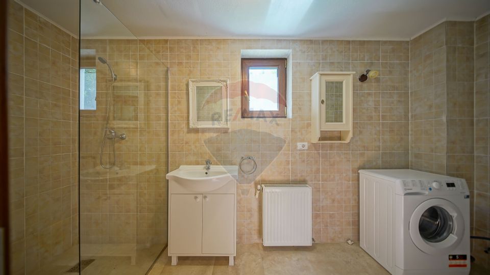 5 room House / Villa for sale