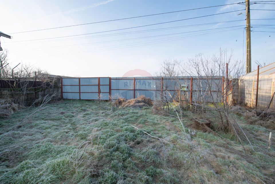 Teren intravilan de vanzare 980mp, deschidere 13,4, Varasti,  Giurgiu