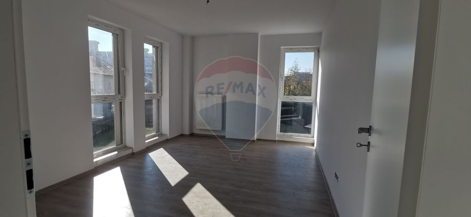 De vanzare apartament 3 camere | Finisat | Zona Mall  Parc Feroviar