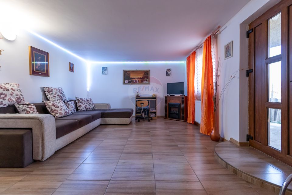 4 room House / Villa for sale