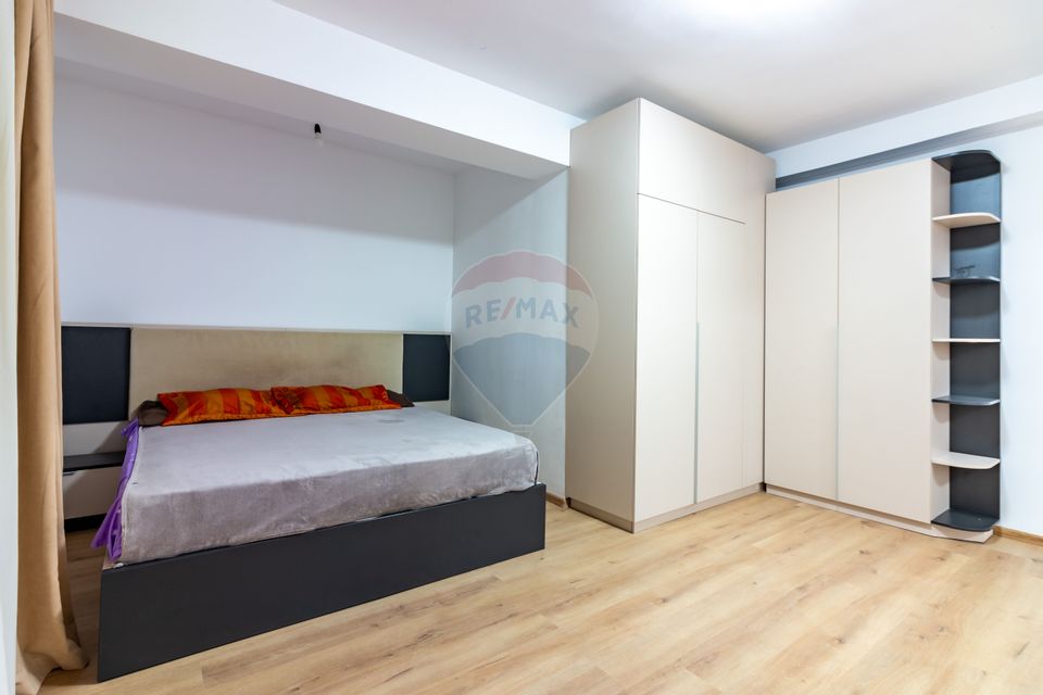 Apartament cu 4 camere si gradina proprie de vanzare/ str.  Amurgului