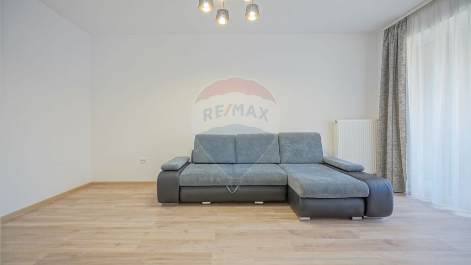 2 room Apartment for rent, Tractorul area