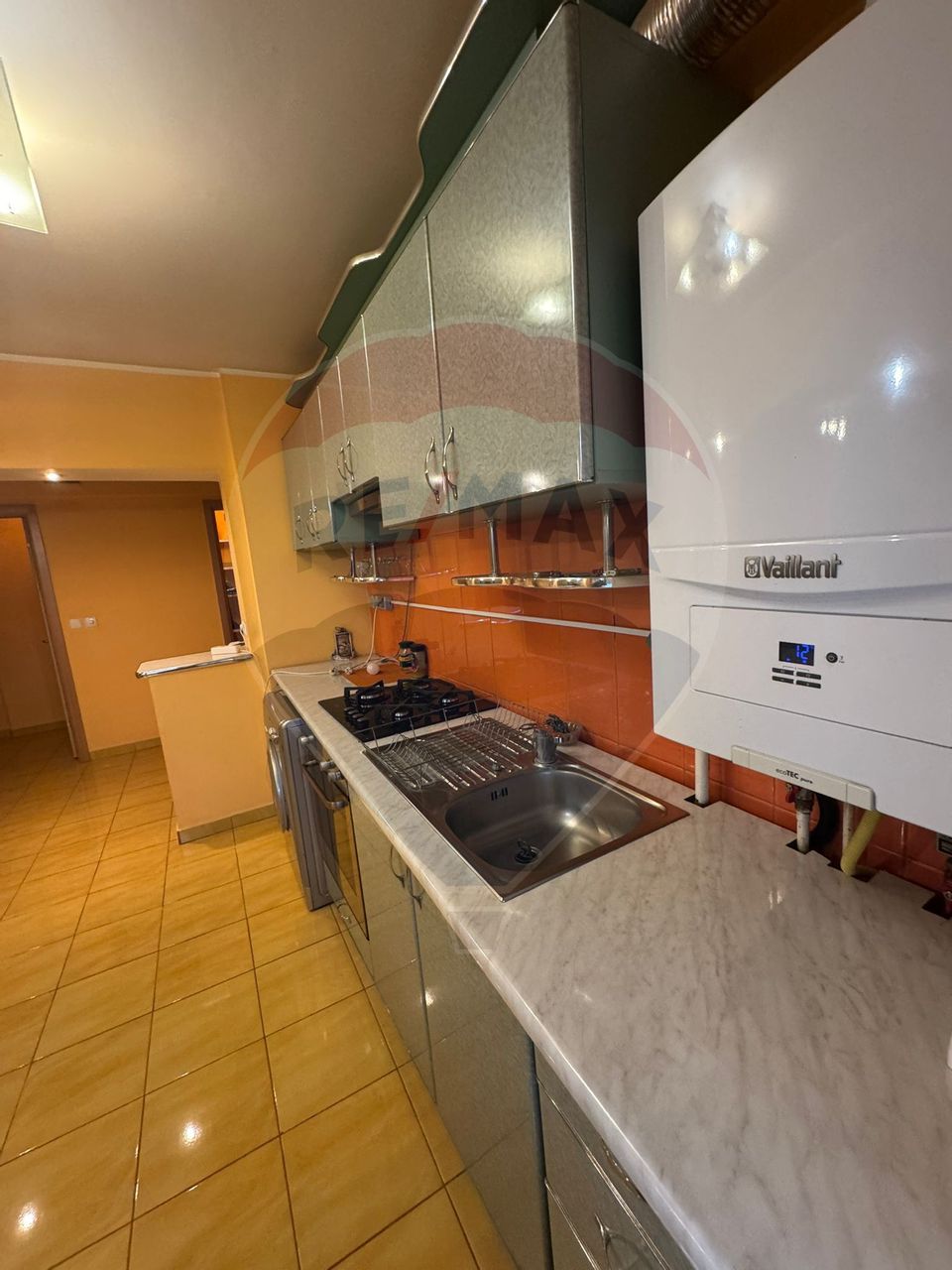 3 decomandate spatios, liber, central, Infratirii, Mc Donalds