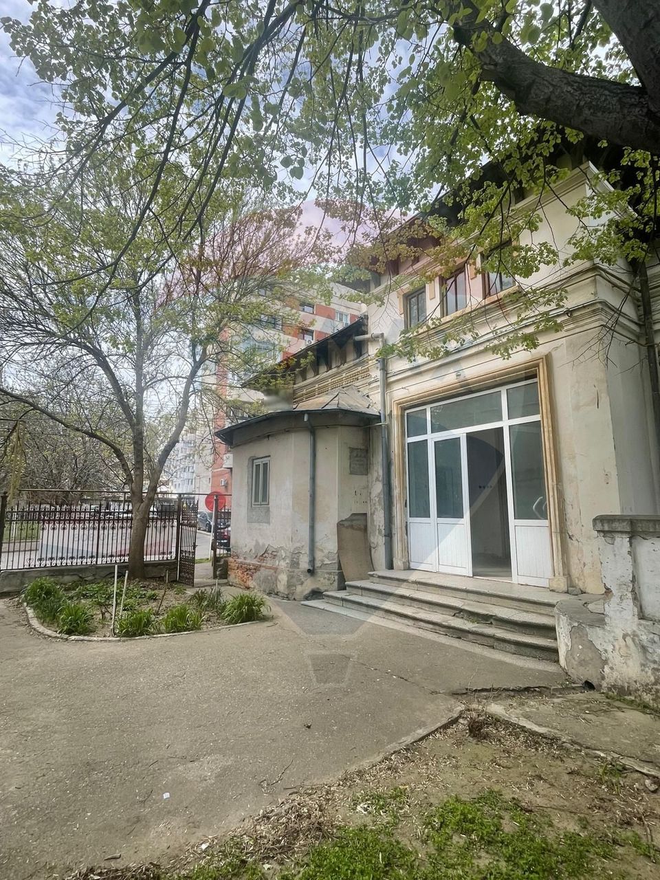 Casă de vânzare în centrul Galațiului – istorie și potențial real