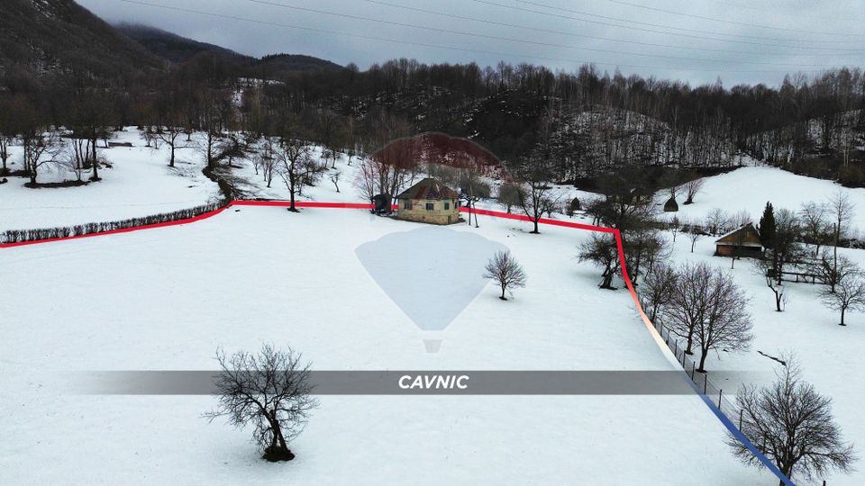 Teren 826mp in CAVNIC zona Pietrele Soimului cu o priveliste minunata.