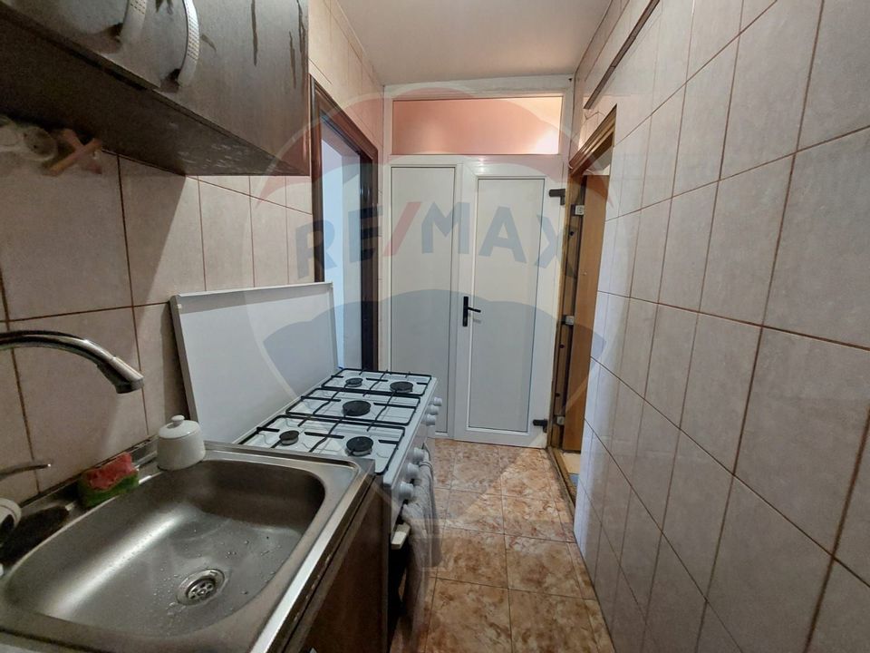 Apartament 2 camere in bloc de garsoniere in Bistrita Lac de vanzare