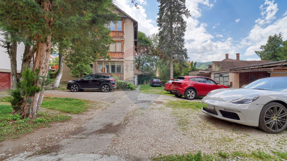 Apartament centru istoric cu garaj și loc de parcare