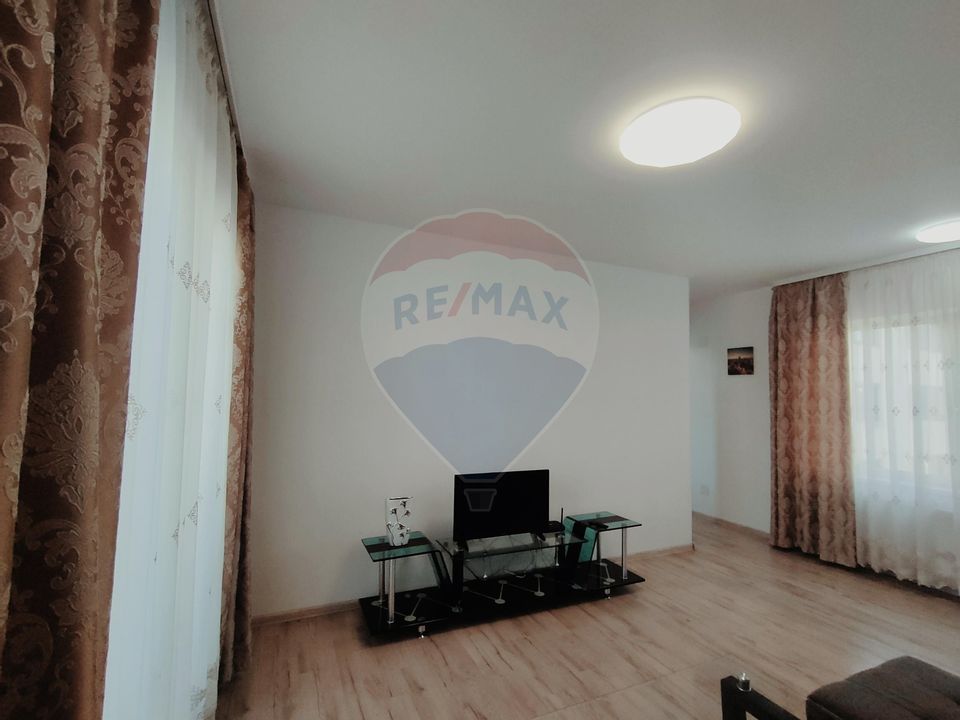 Apartament cu 2 camere de închiriat