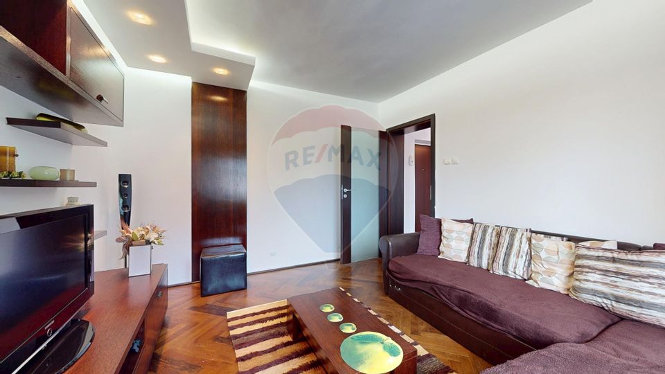 Apartament cu 2 camere de închiriat în zona Central