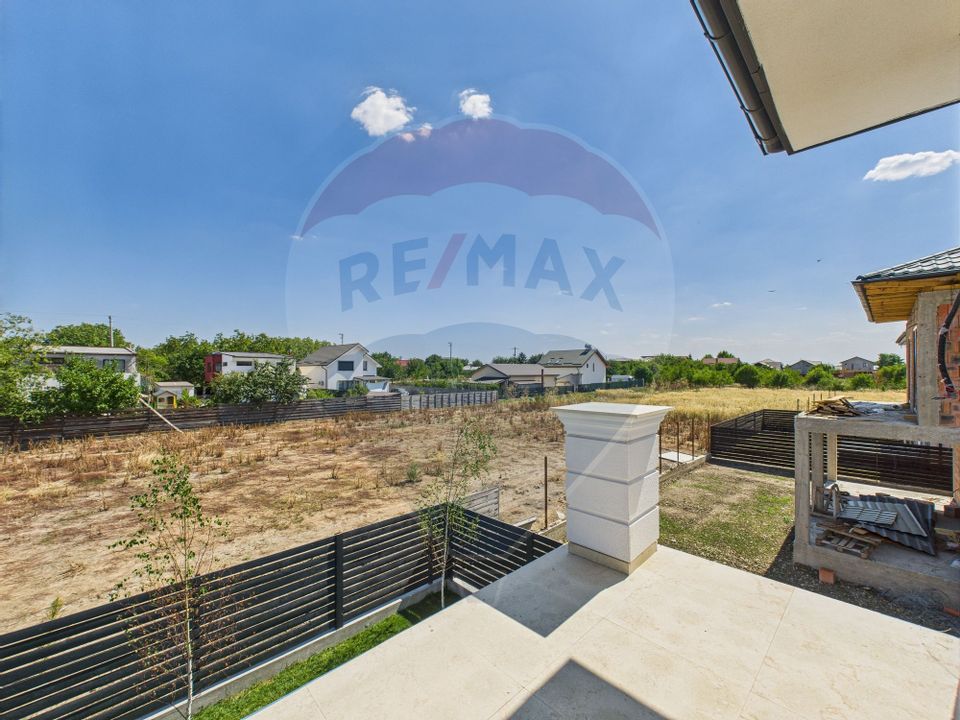 4 room House / Villa for sale