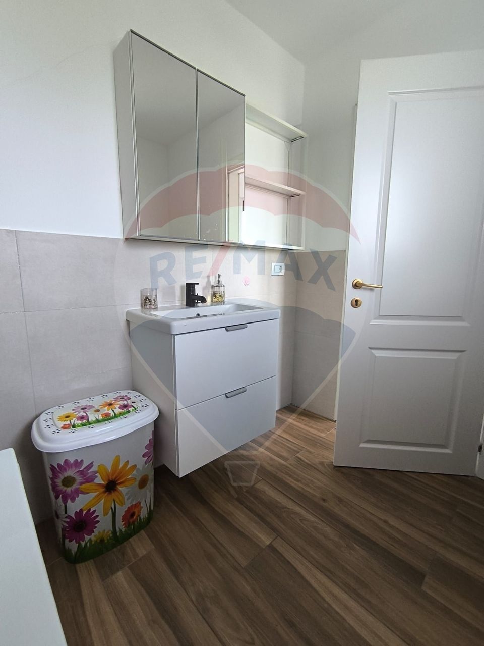 Casă 4 camere de inchiriat in Borhanci