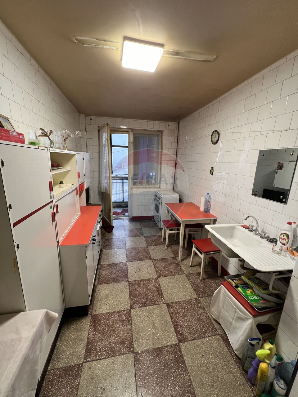 Apartament Scoala nr.2, 4 camere zona Ramada