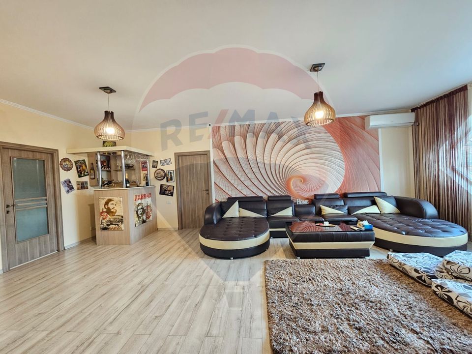 4 room Apartment for sale