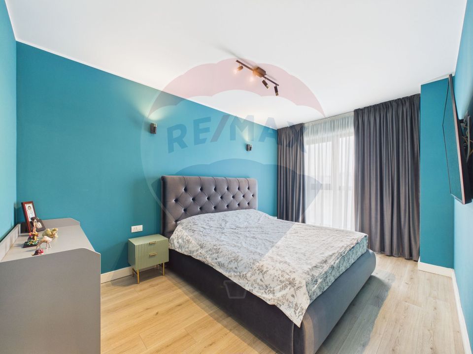 Apartament cu 3 camere de vânzare în zona Aviatiei