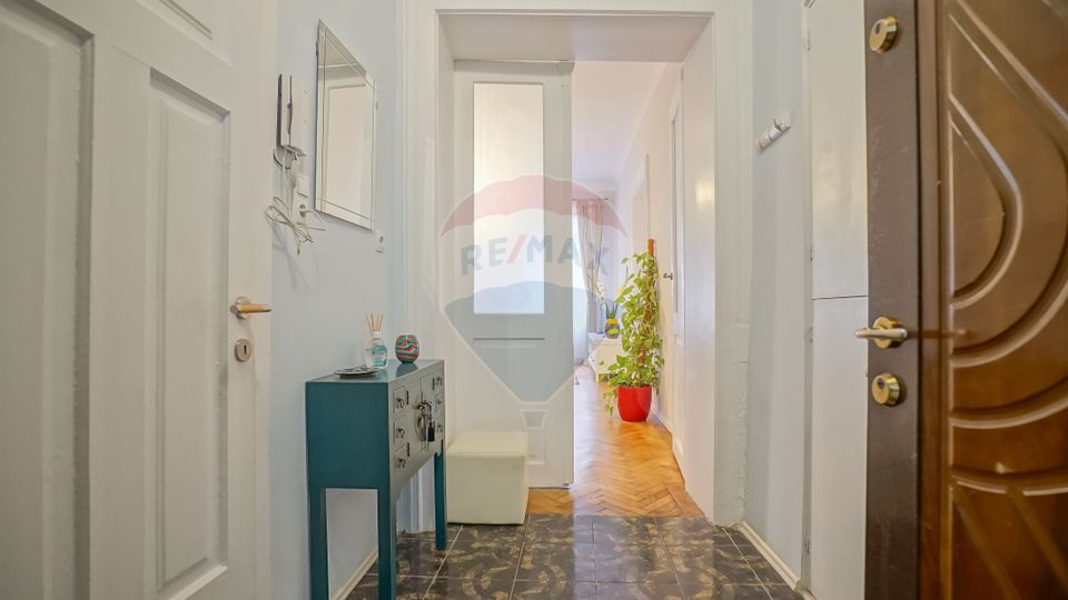 Apartament cochet, complet mobilat și utilat, str Postavarului