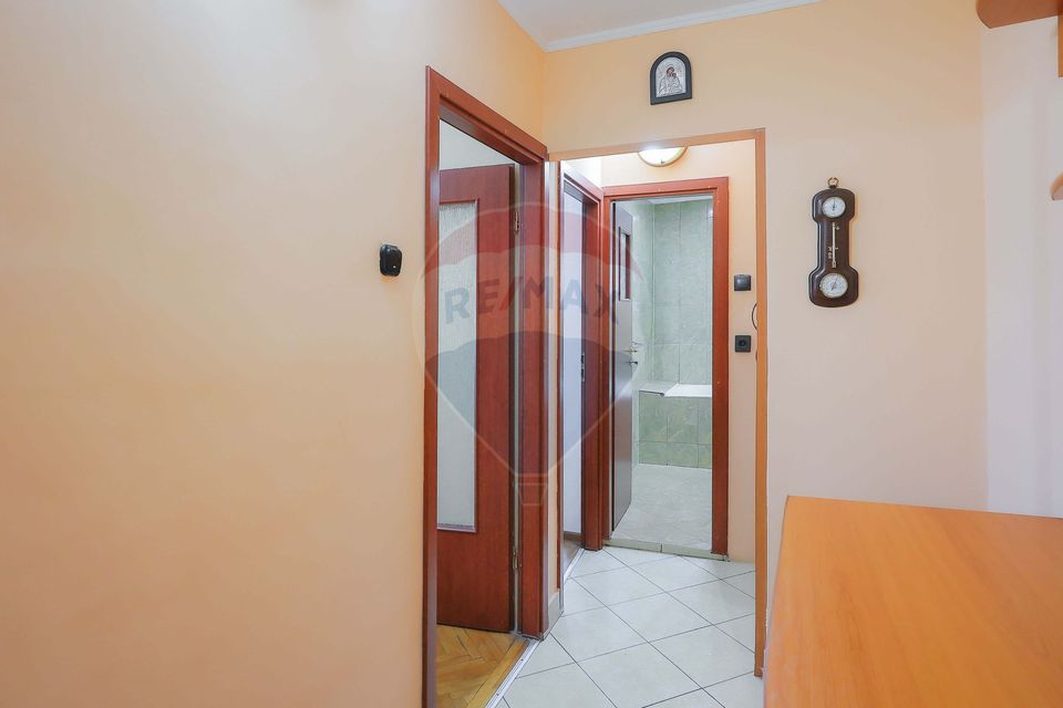 Apartament 3 Camere, Zonă Fără Trafic/Liniștită, Dragoș Vodă, Vânzare