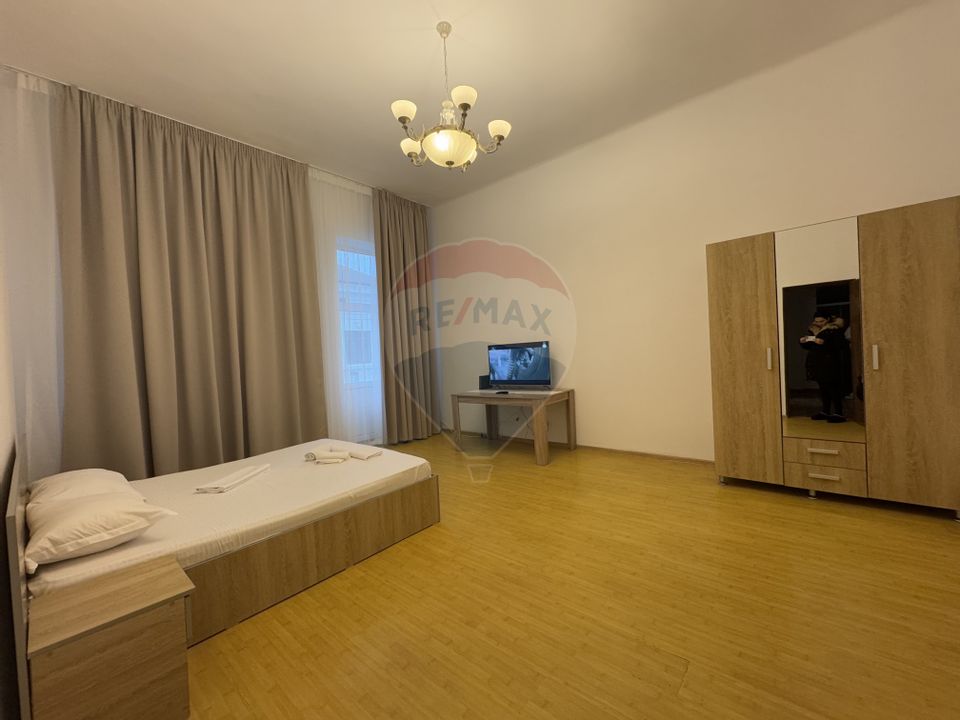 Apartament cu 2 camere de închiriat în zona Ultracentral