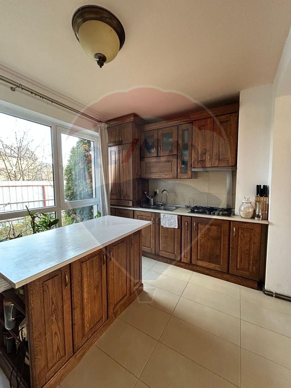 Casă | Vilă insiruita | Inchiriere| 5 camere