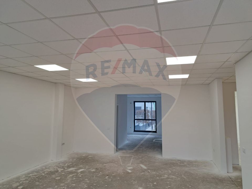 155sq.m Commercial Space for rent