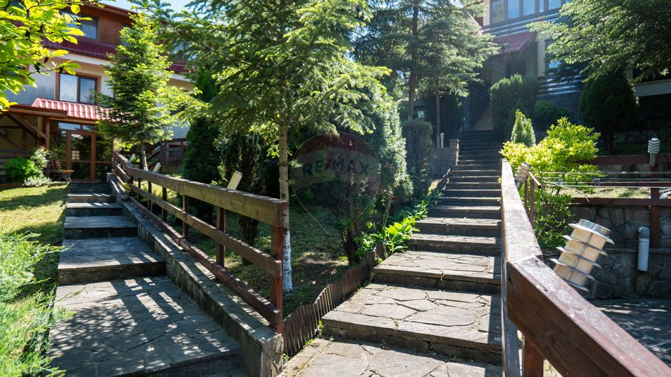 Oferta - vanzare pensiune 10 camere si casa de vacanta, Slanic Prahova