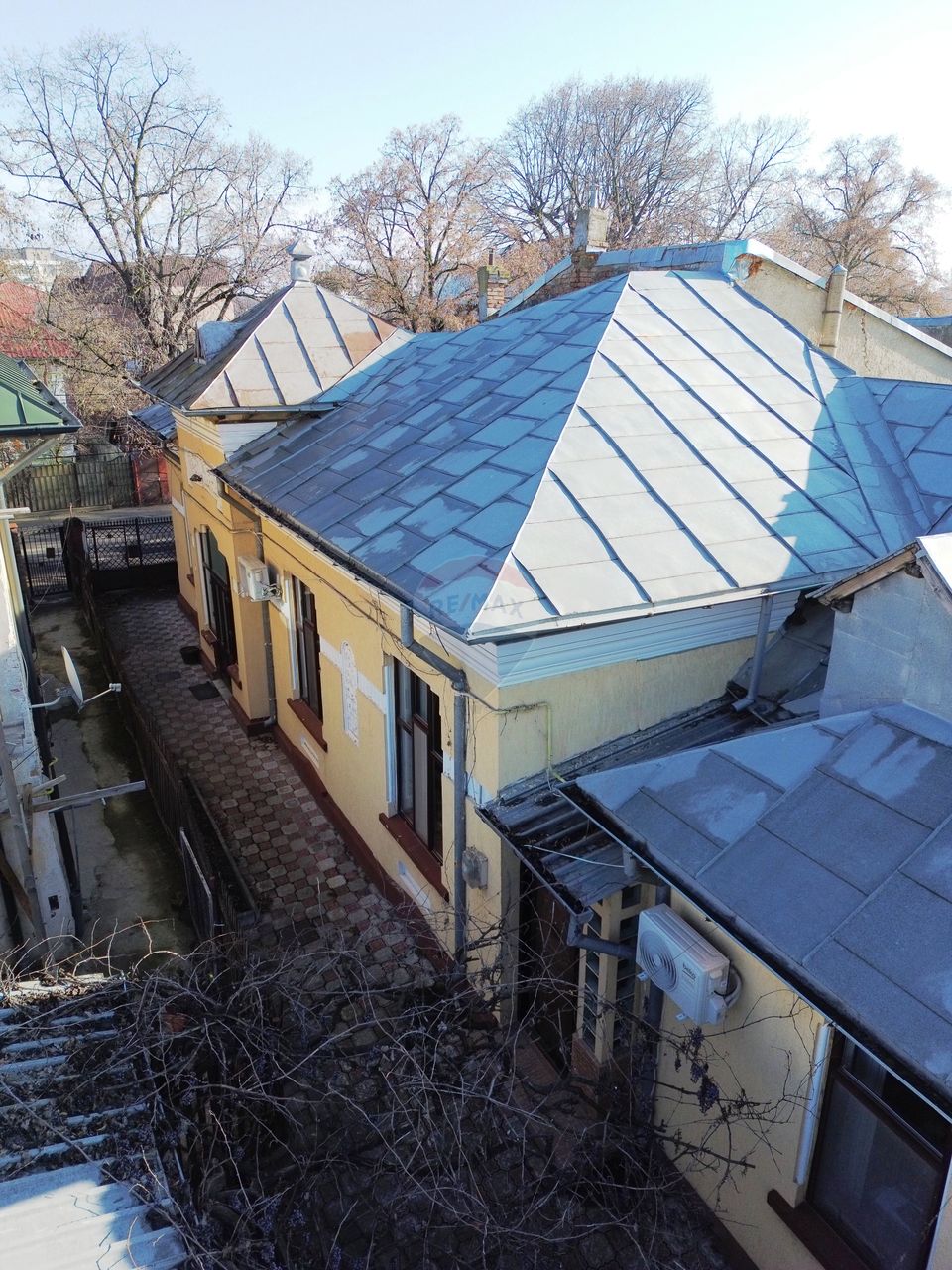 Casă interbelica de vanzare in Galati, zona Centrala