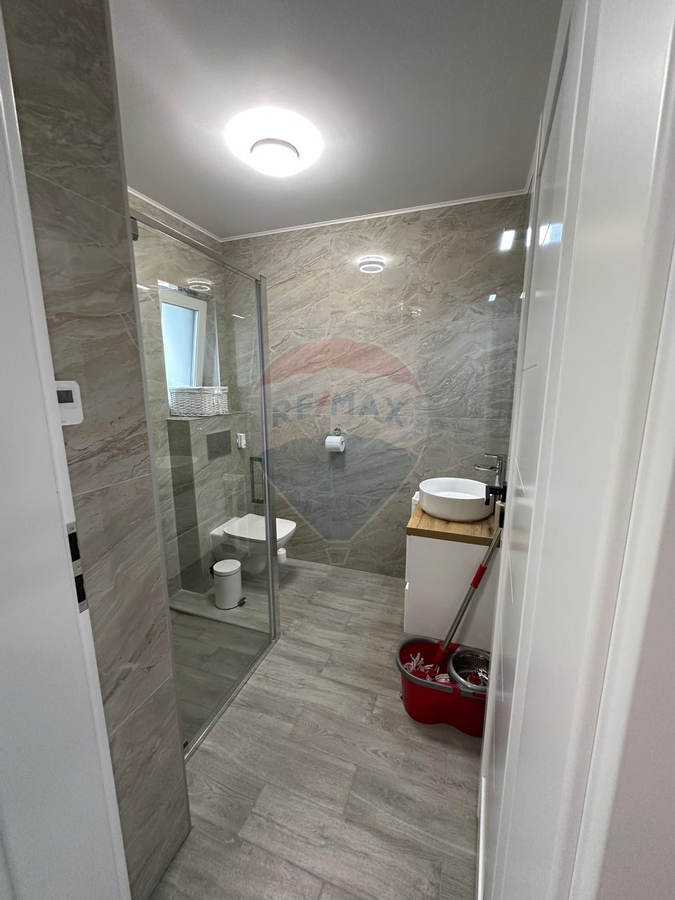 CASA DE LUX  4 CAMERE DE INCHIRIAT SELIMBAR