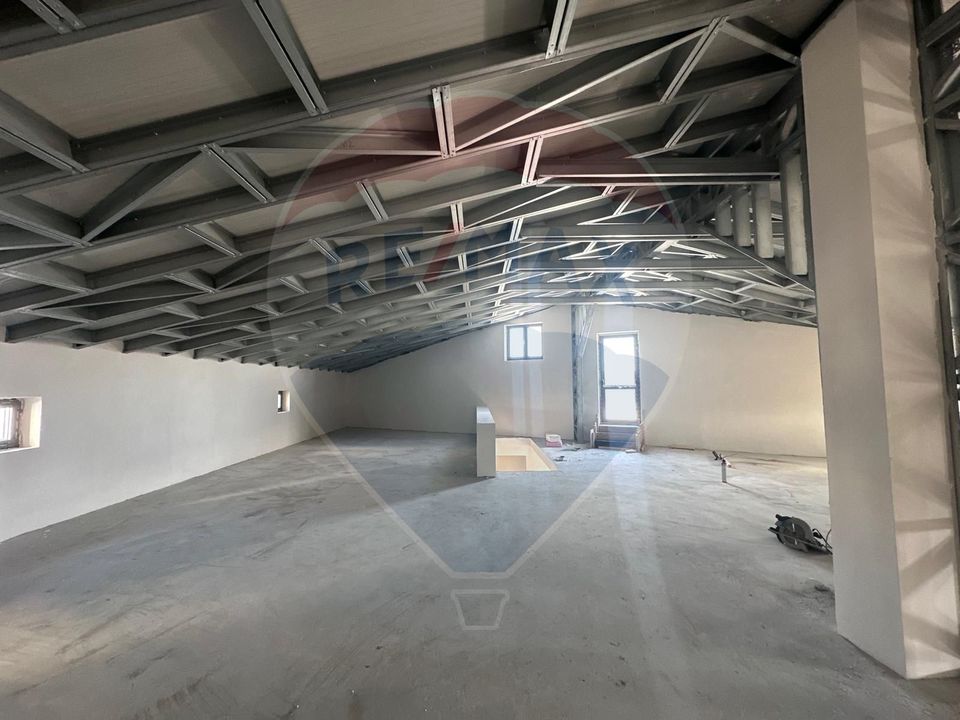 DE INCHIRIAT Spațiu comercial/showroom | 975 mp | Otopeni