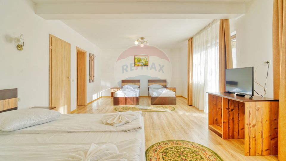 15 room Hotel / Pension for rent