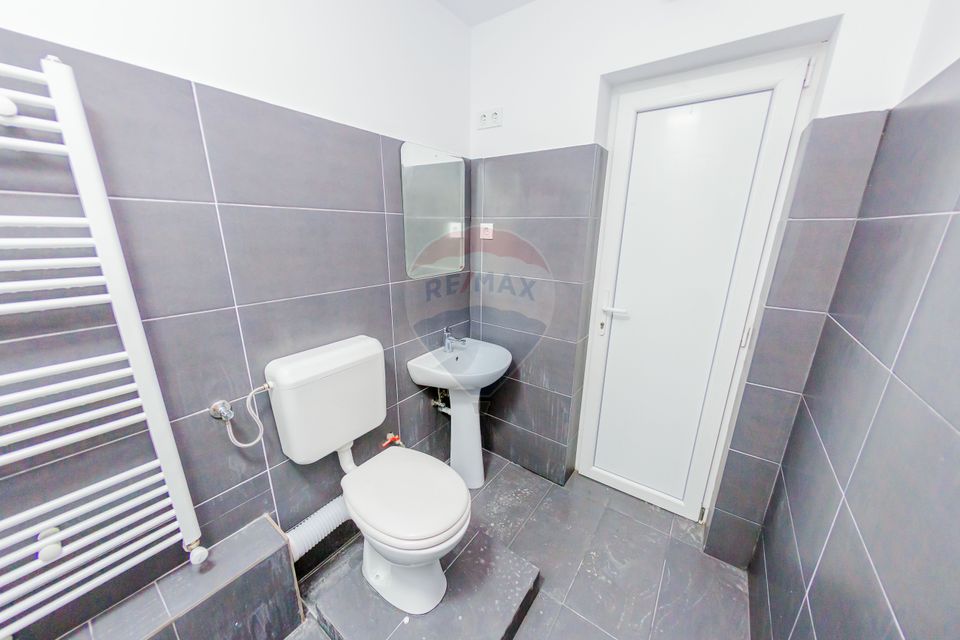 Spatiu de birouri si hala de depozitare ,de inchiriat