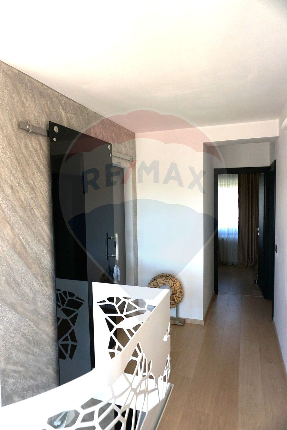 Casa  Vila cu 4 camere de inchiriat Cernica langa padure