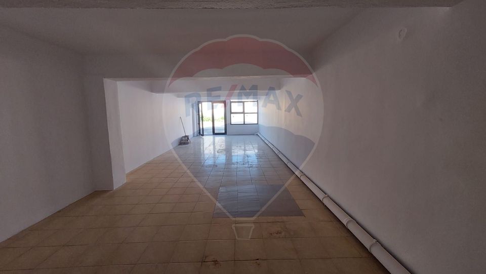 80sq.m Commercial Space for rent, UTA area