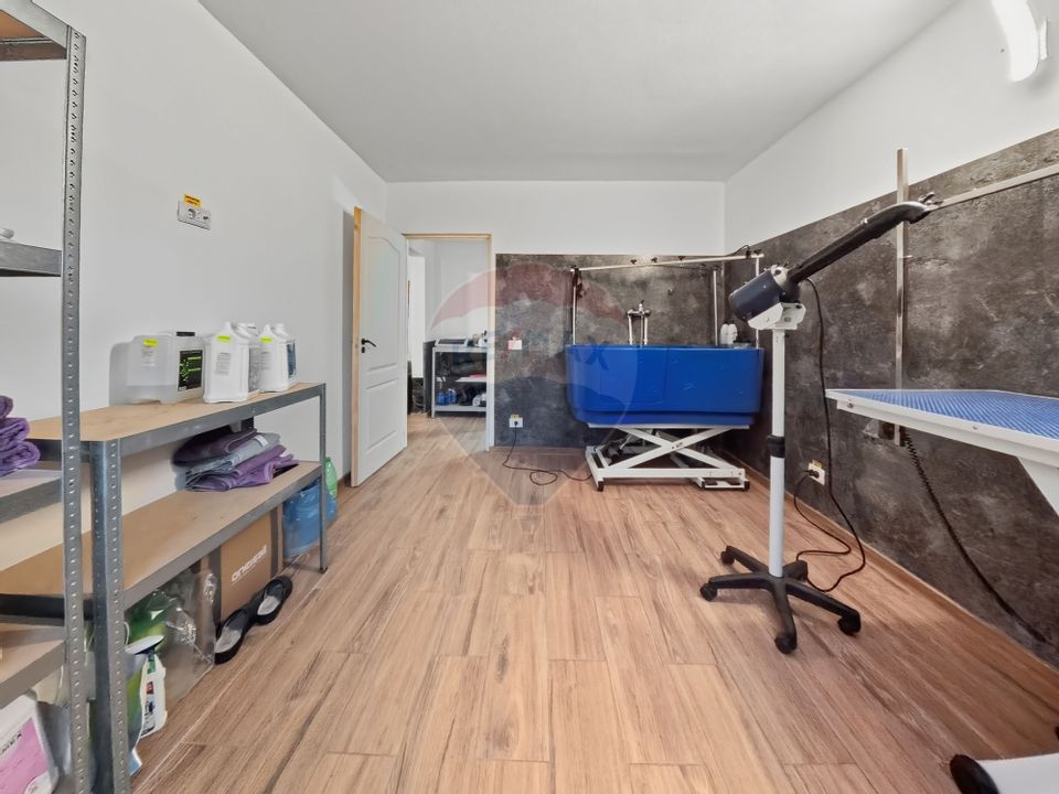 Rezervat! Spațiu comercial la parter de vânzare Mioritei - Bacau