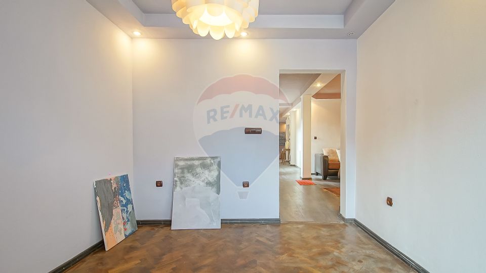 Apartment with Tâmpa View, Historic House – Unirii Square, Brașov