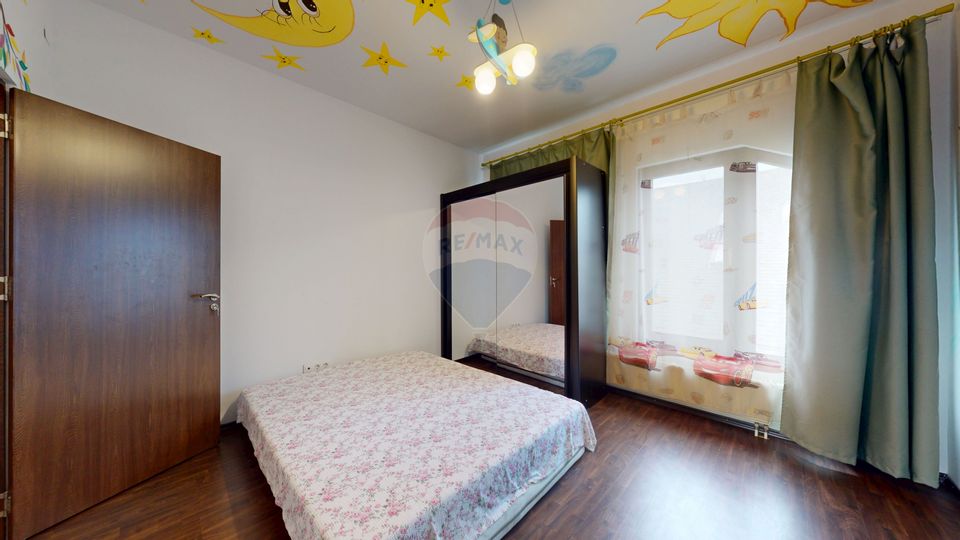 5 room House / Villa for sale, Tractorul area